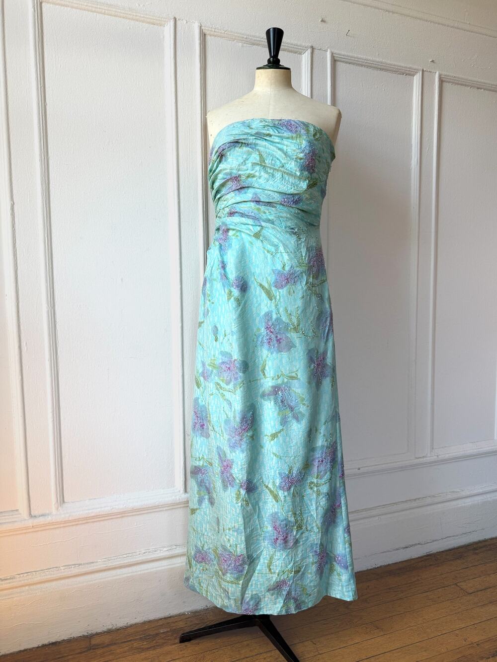 Y2k Beaded Strapless Gown Carmen Marc Valvo for Bergdorfs SZ 8 Floral Ruched Bod